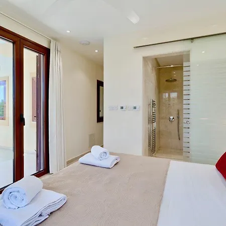 “imagine You And Your Family Renting This Cyprus”-poseidon * Kouklia