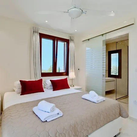 “imagine You And Your Family Renting This Cyprus”-poseidon Kouklia