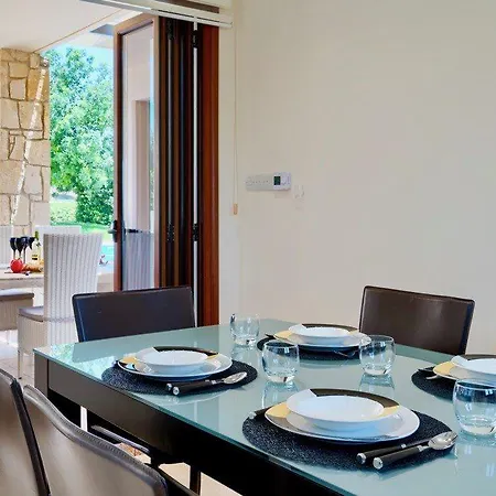 Villa “imagine You And Your Family Renting This Cyprus”-poseidon