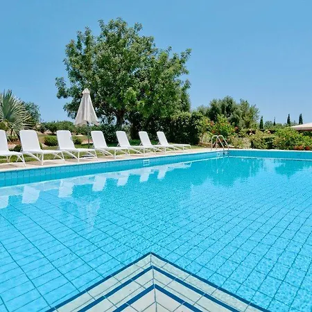 “imagine You And Your Family Renting This Cyprus”-poseidon Kouklia