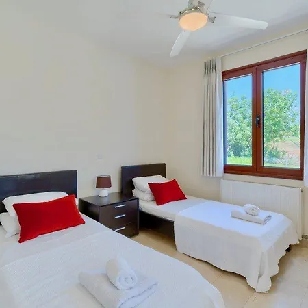 “imagine You And Your Family Renting This Cyprus”-poseidon Kouklia